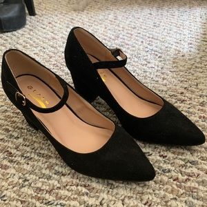 NEW BLACK FAUX SUEDE STRAP PUMPS